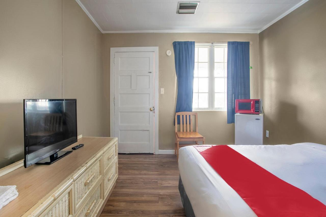 Oyo Hotel Lakeland Ga I-129 Экстерьер фото